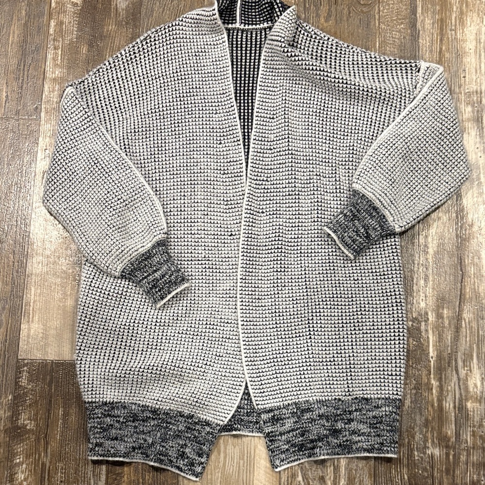 Women's Black and White Open Front Cardigan